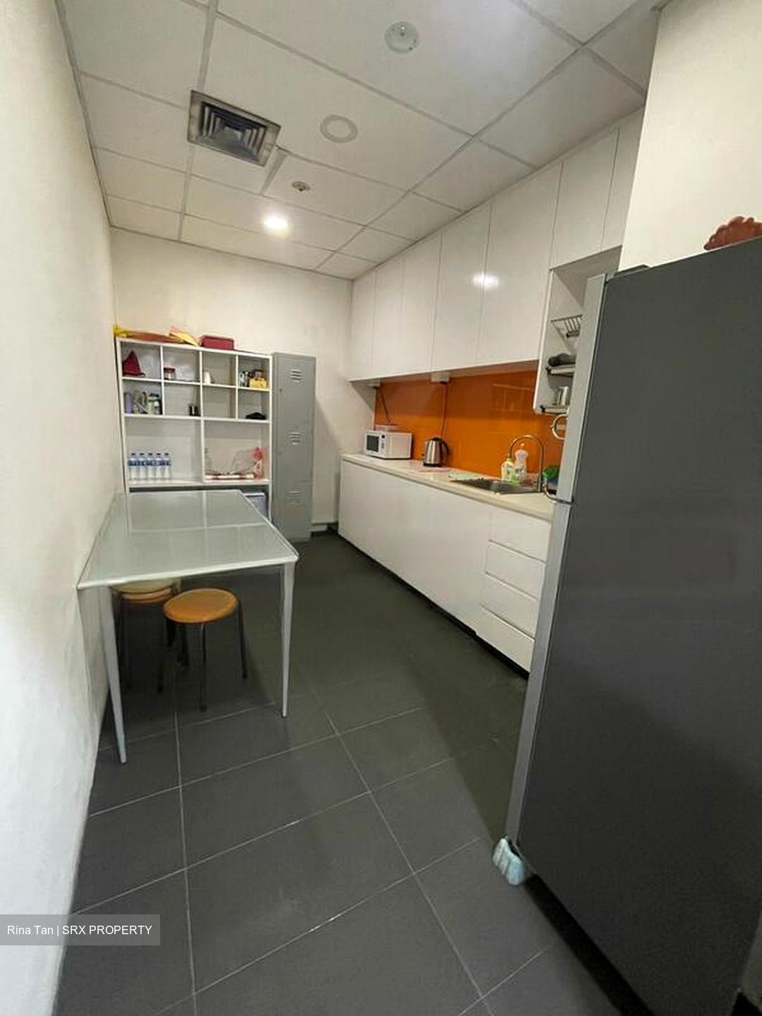 Far East Finance Building (D1), Office #454463581